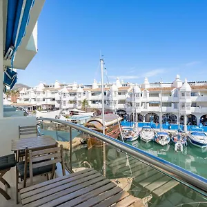 Appartement Malaga Puerto Marina Costa Sol Holiday, Benalmádena